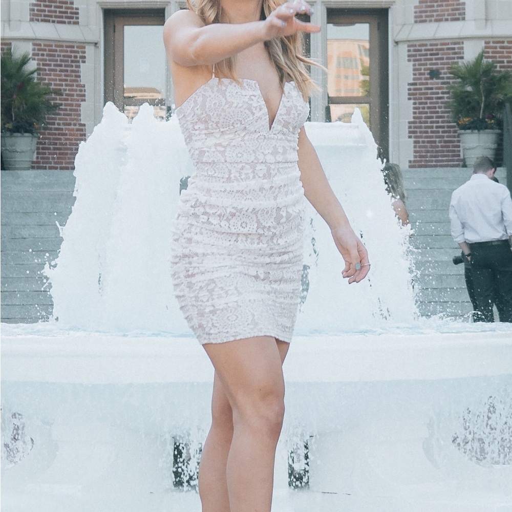 Selfie Leslie White Lace Dress
